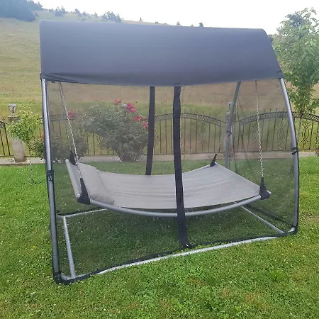 Villa башеви *