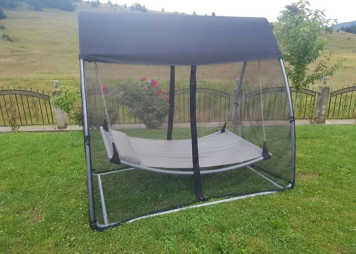 Villa башеви *